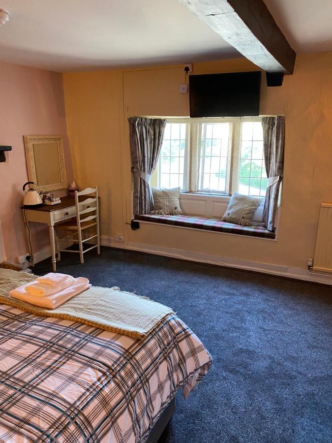 Bear Inn - Bisley Bisley  Esterno foto