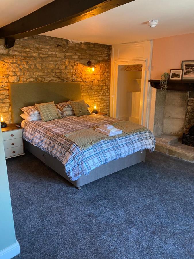 Bear Inn - Bisley Bisley  Esterno foto