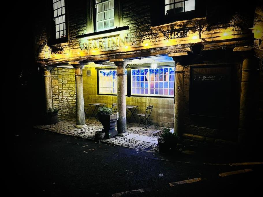 Bear Inn - Bisley Bisley  Esterno foto