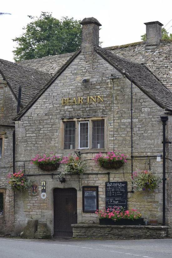 Bear Inn - Bisley Bisley  Esterno foto